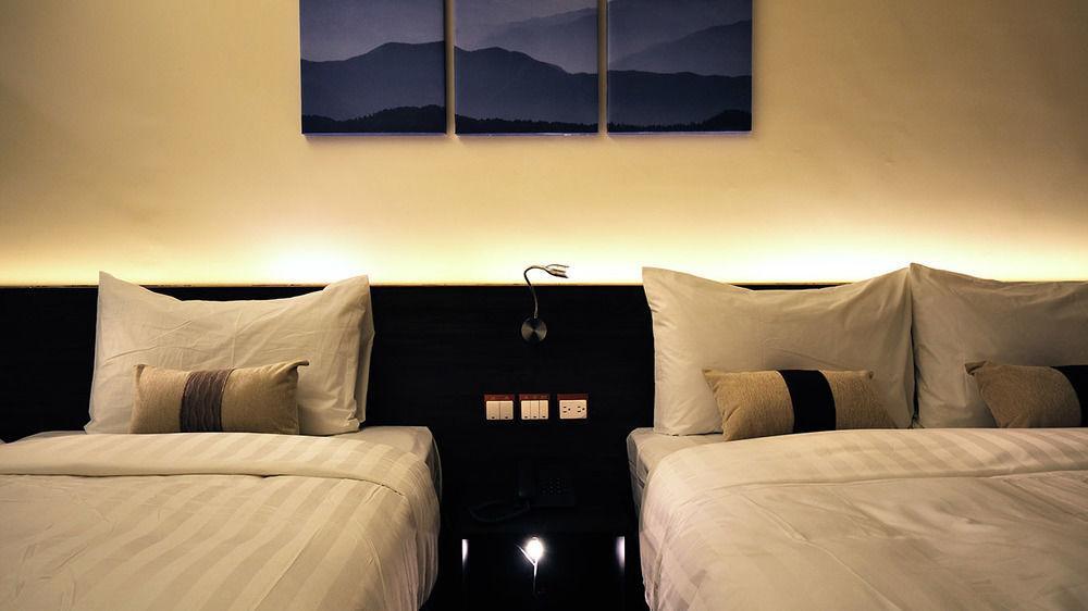 Audi Garden Business Hotel Taoyuan Extérieur photo