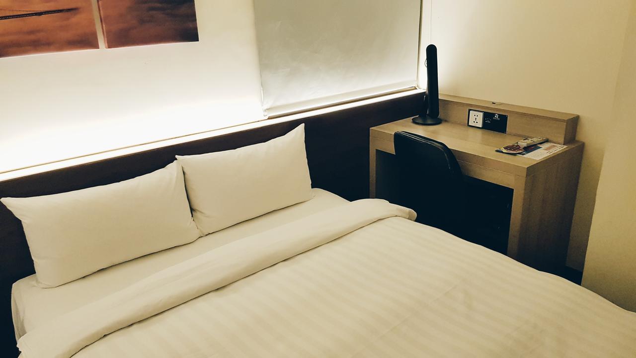 Audi Garden Business Hotel Taoyuan Extérieur photo