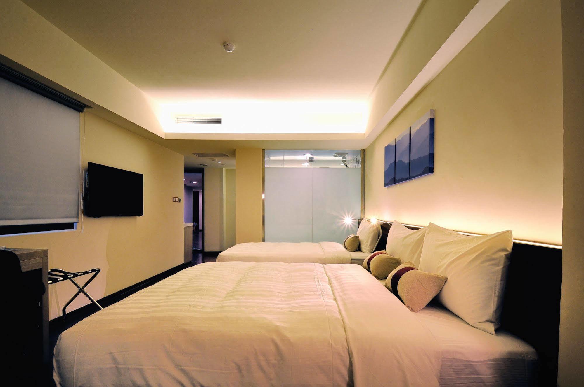 Audi Garden Business Hotel Taoyuan Extérieur photo